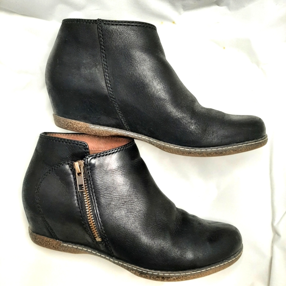 Dansko Leyla Hidden Wedge Ankle Bootie, Black, EU 37
